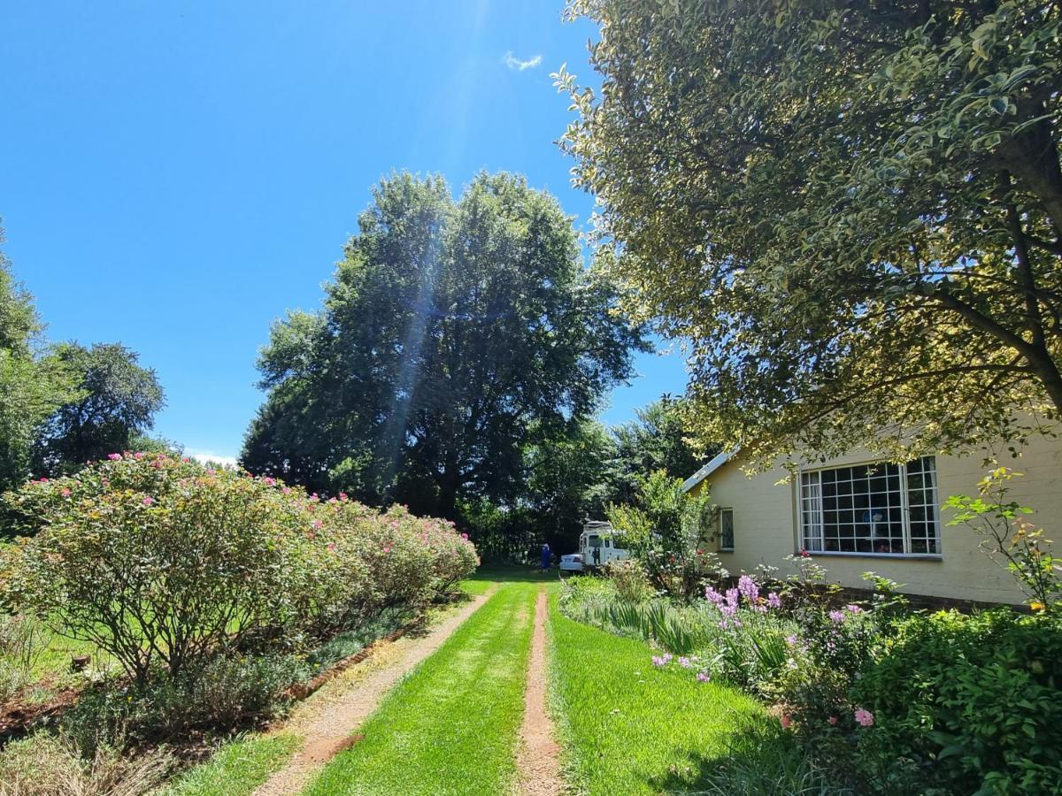 Yellowwood Cottage ヒメヴィル エクステリア 写真